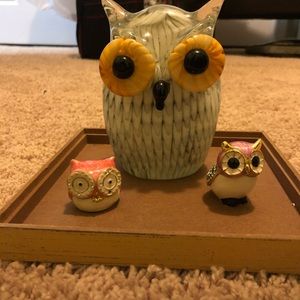 Three ceramic Hobby Lobby owls